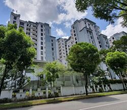 Parkview Apartments (D23), Apartment #578859031